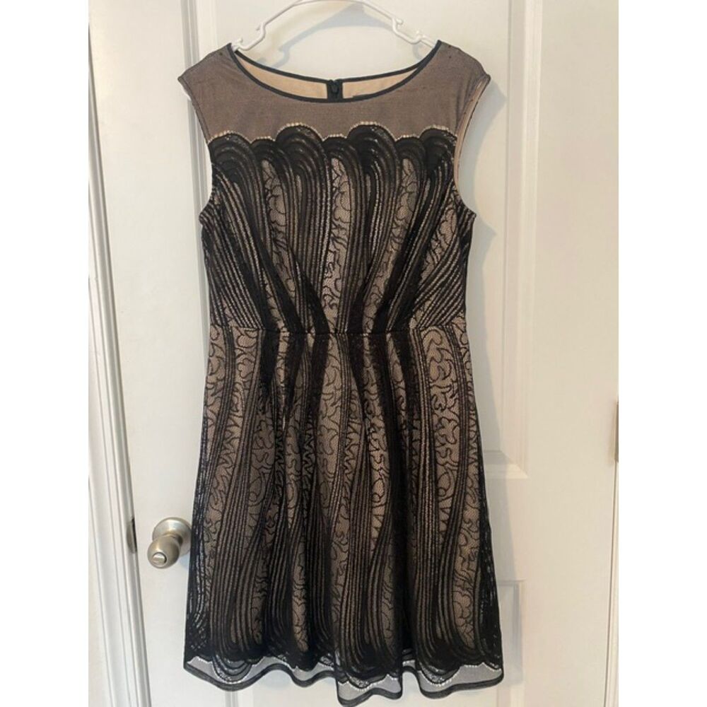 Adrianna Papell Lace Fit & flare Dress Black Lace Knee Lenght Womens size 6P